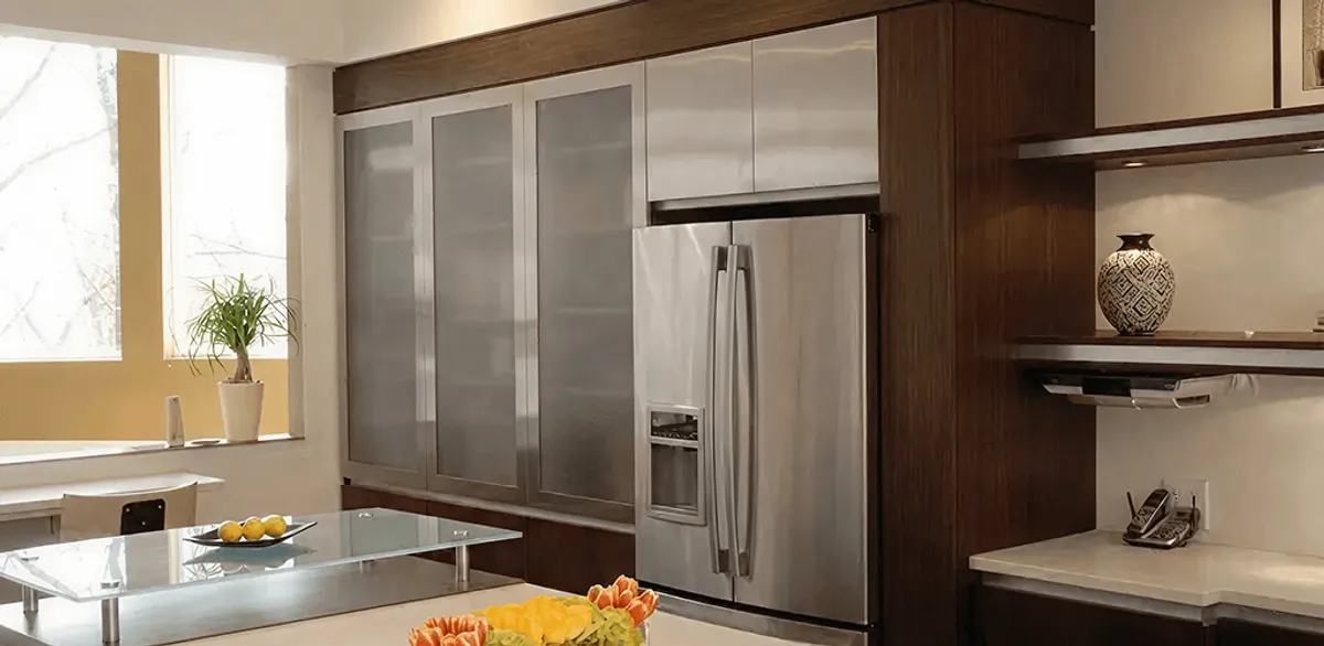 Cabinet door replacement and modern kitchen cabinet upgrade in Knoxville, TN